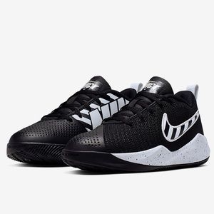 Nike Team Hustle Quick 2 Sport sneaker